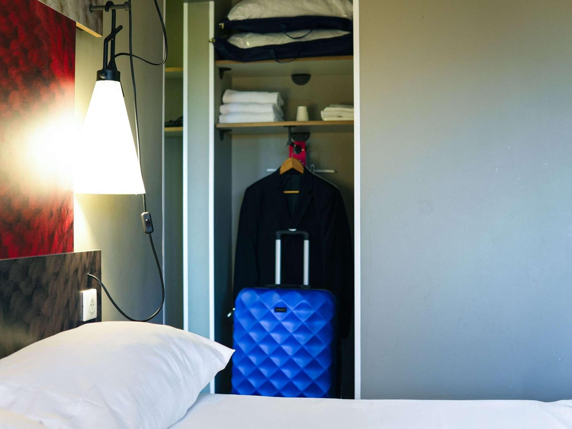 Ibis Caen Porte D'Angleterre Buitenkant foto